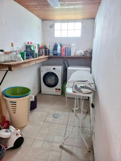 Um Quarto Da Casa Do Monte Vila Franca do Campo Luaran gambar