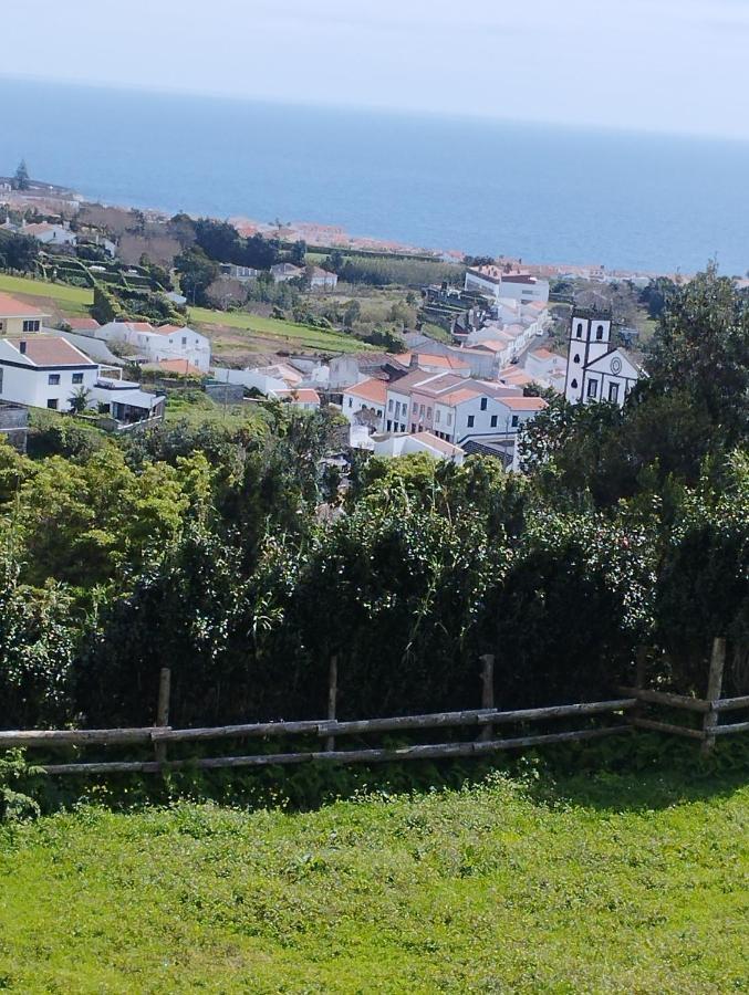 Um Quarto Da Casa Do Monte Vila Franca do Campo Luaran gambar